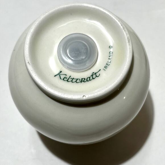 Noritake Keltcraft Ireland salt and pepper shakers - Picture 8 of 9